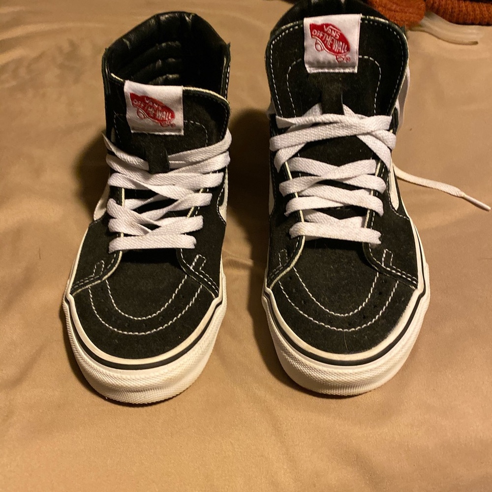 High top black vans